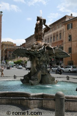 Fontaine du triton à Rome