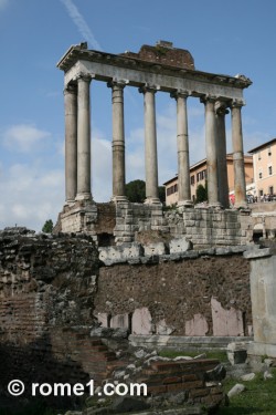 temple-de-saturne au forum romain